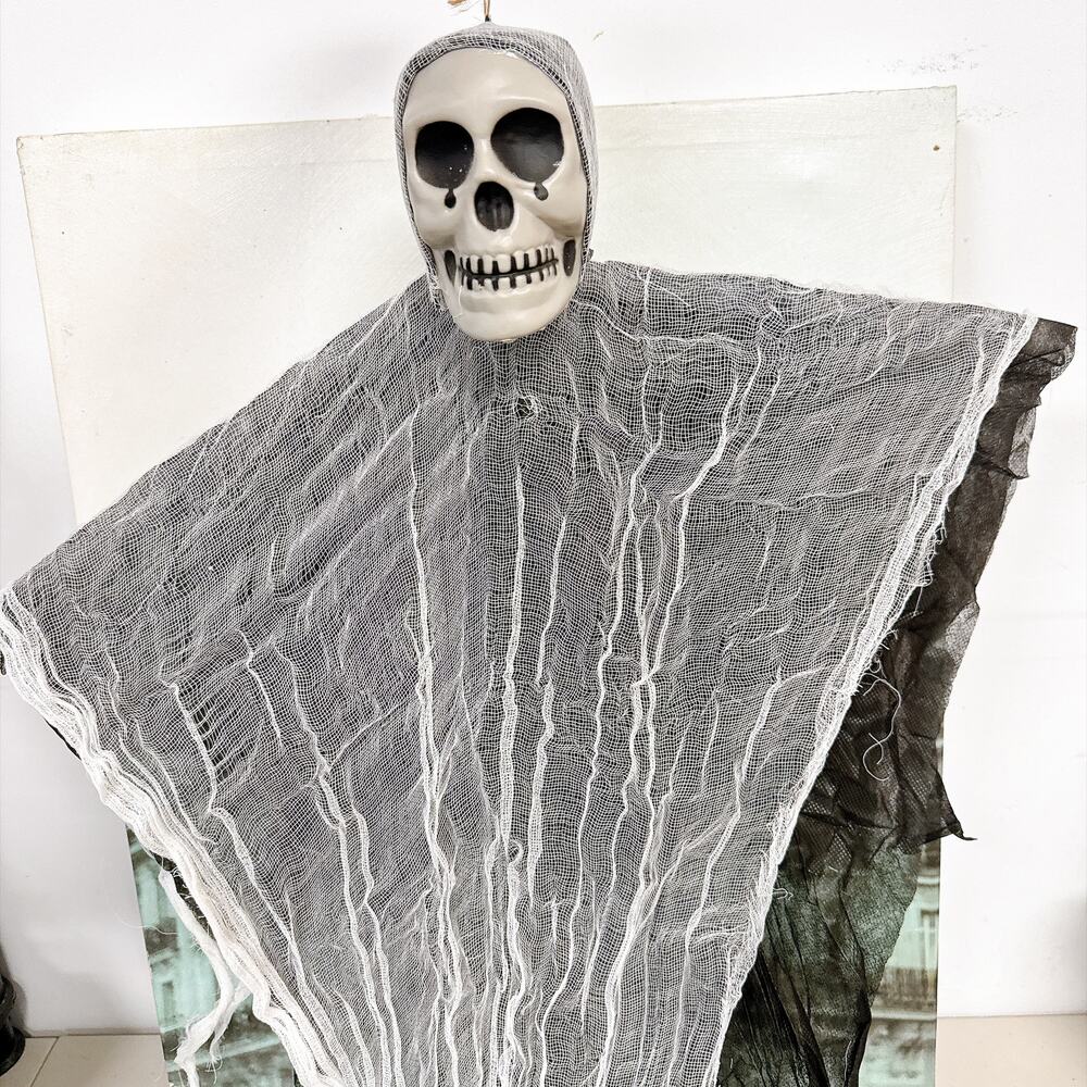 Halloween Hanging Skeleton Ghost - Picture 2 of 6